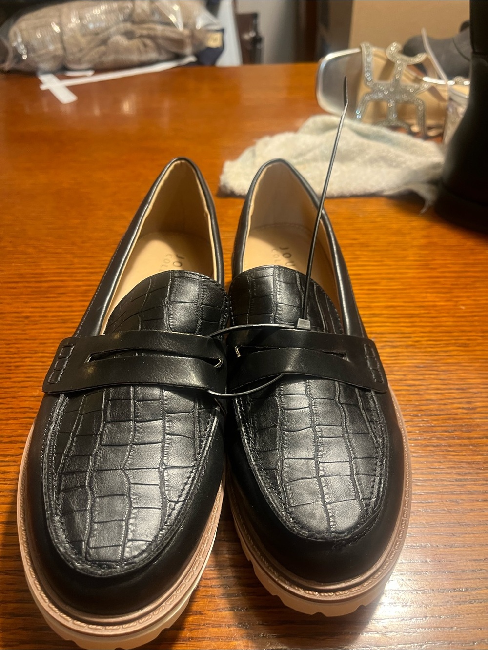 Journee collecion Croc-Embossed Leather size 8